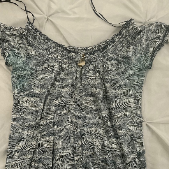 Women Blouse Size Small - Picture 1 of 2